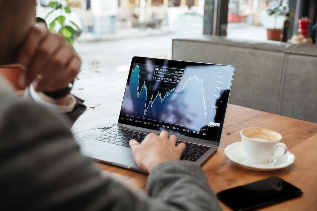 traditional-vs-new-assets-navigating-evolving-investment